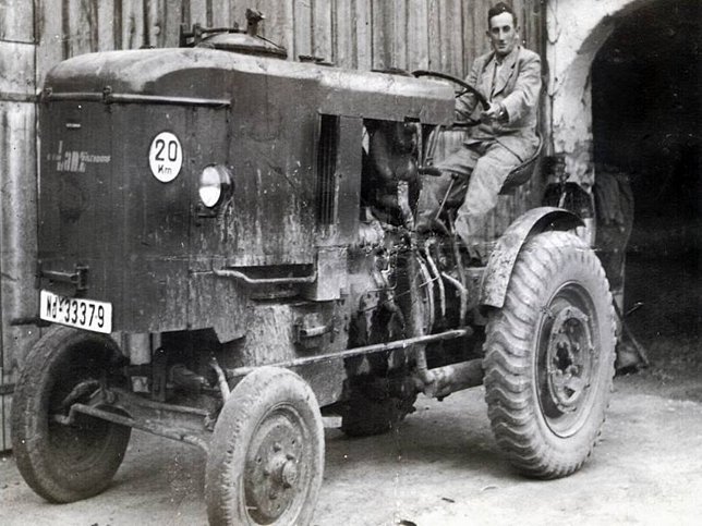 Sankt Georgen, Traktor Lanz Bulldog, 1945