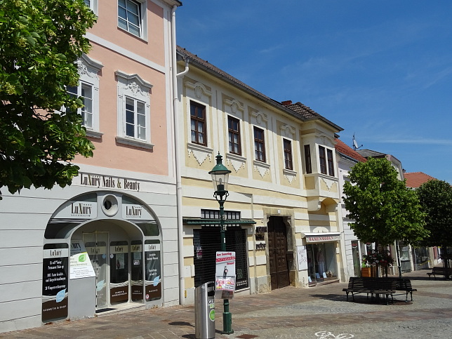 Brgerhaus, Hauptstrae 1